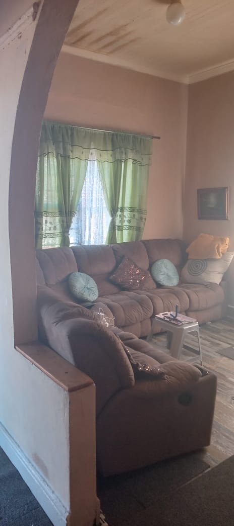 2 Bedroom Property for Sale in Sidwell Eastern Cape